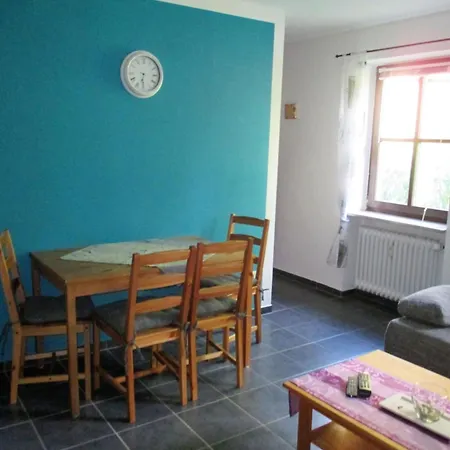 Im Ersten Obergeschoss By Interhome *